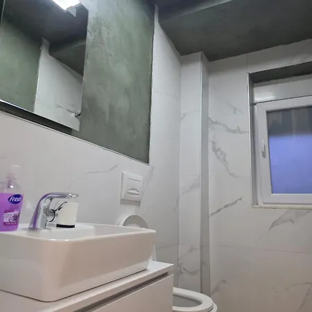 Cozy New Bazaar Appartement Tirana
